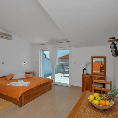 Juric - With Balcony Baska Voda
