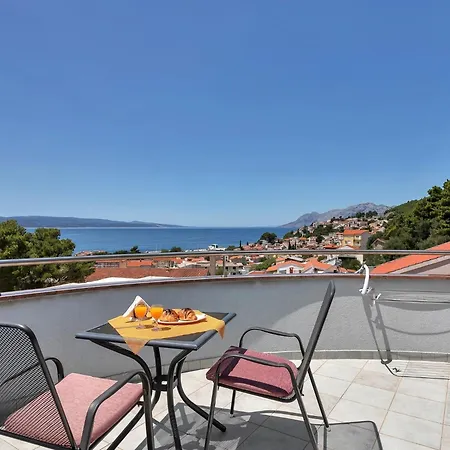 Juric - With Balcony * Baška Voda